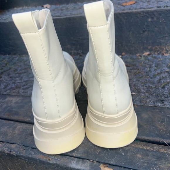 ZARA Ecru Chunky Lug Sole Front Zip Ankle Boots - Picture 9 of 11